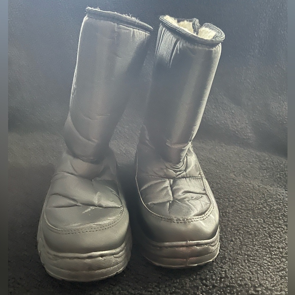 Black Winter Boots